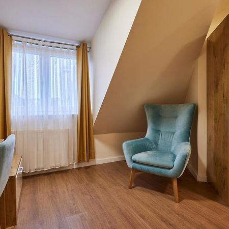 Hotel Isha Франкфурт на Майн Екстериор снимка