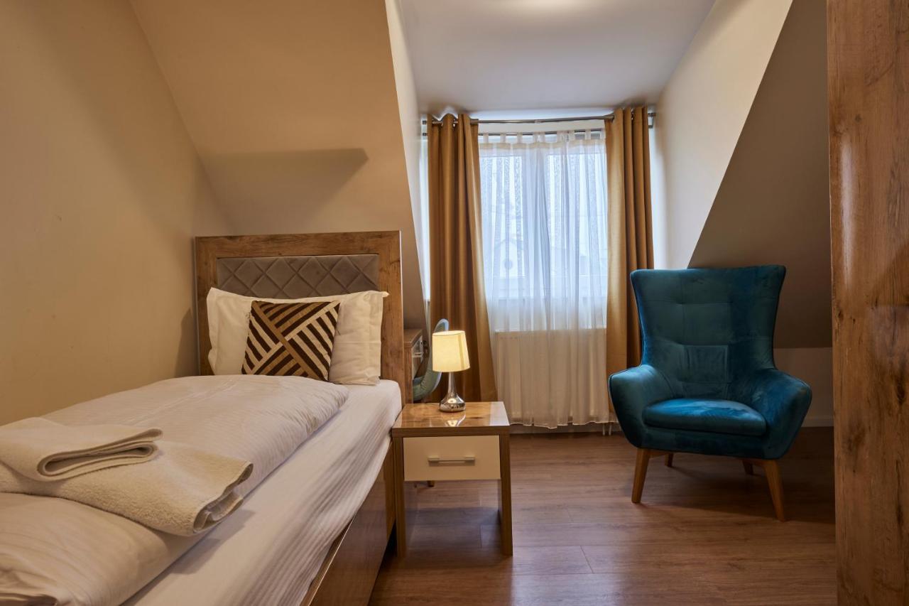 Hotel Isha Франкфурт на Майн Екстериор снимка