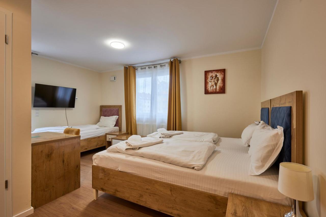 Hotel Isha Франкфурт на Майн Екстериор снимка